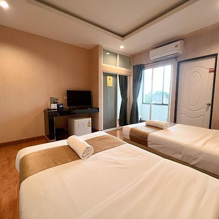 Inspire House Hotel Чиангмай Экстерьер фото