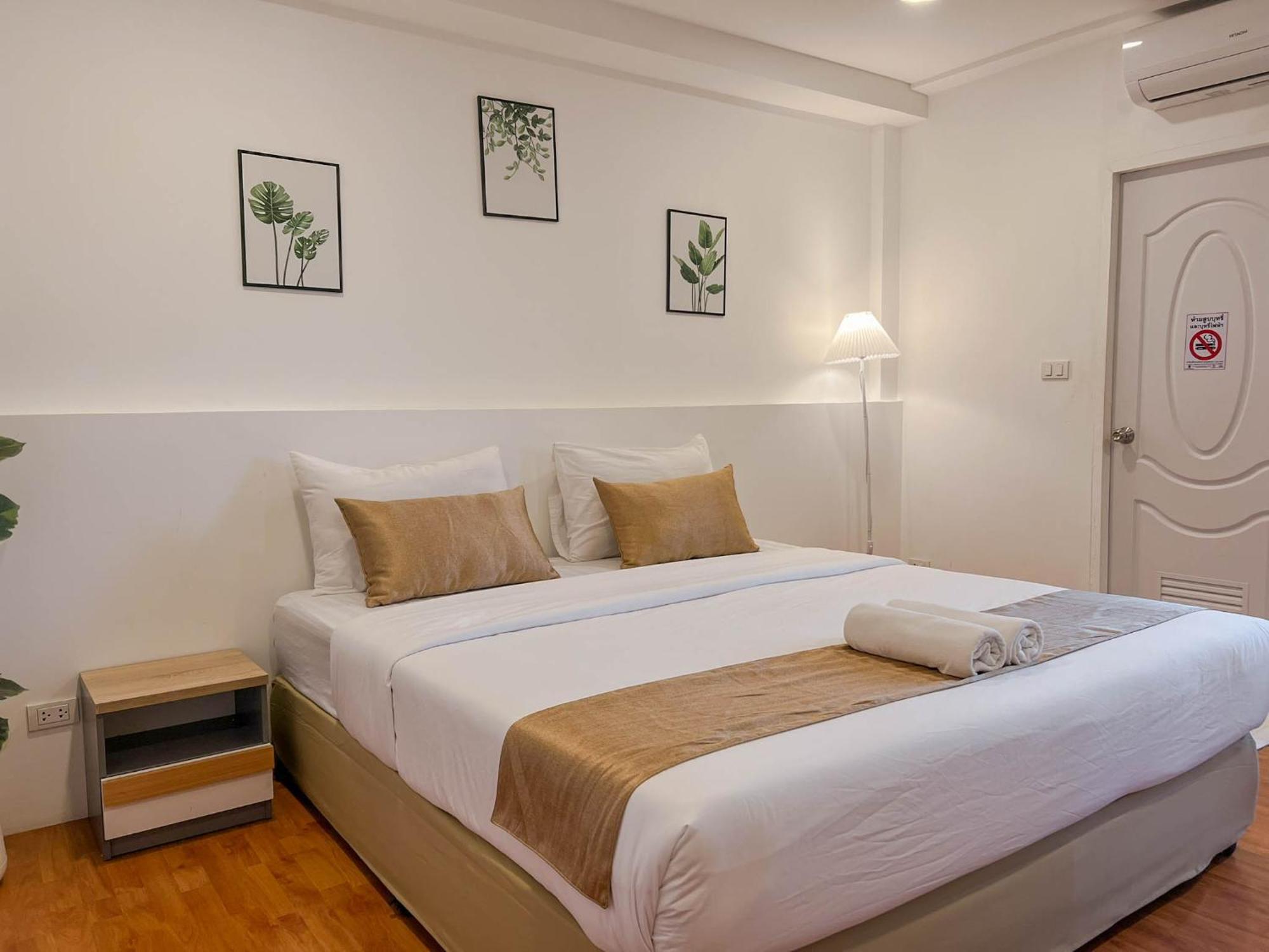 Inspire House Hotel Чиангмай Экстерьер фото
