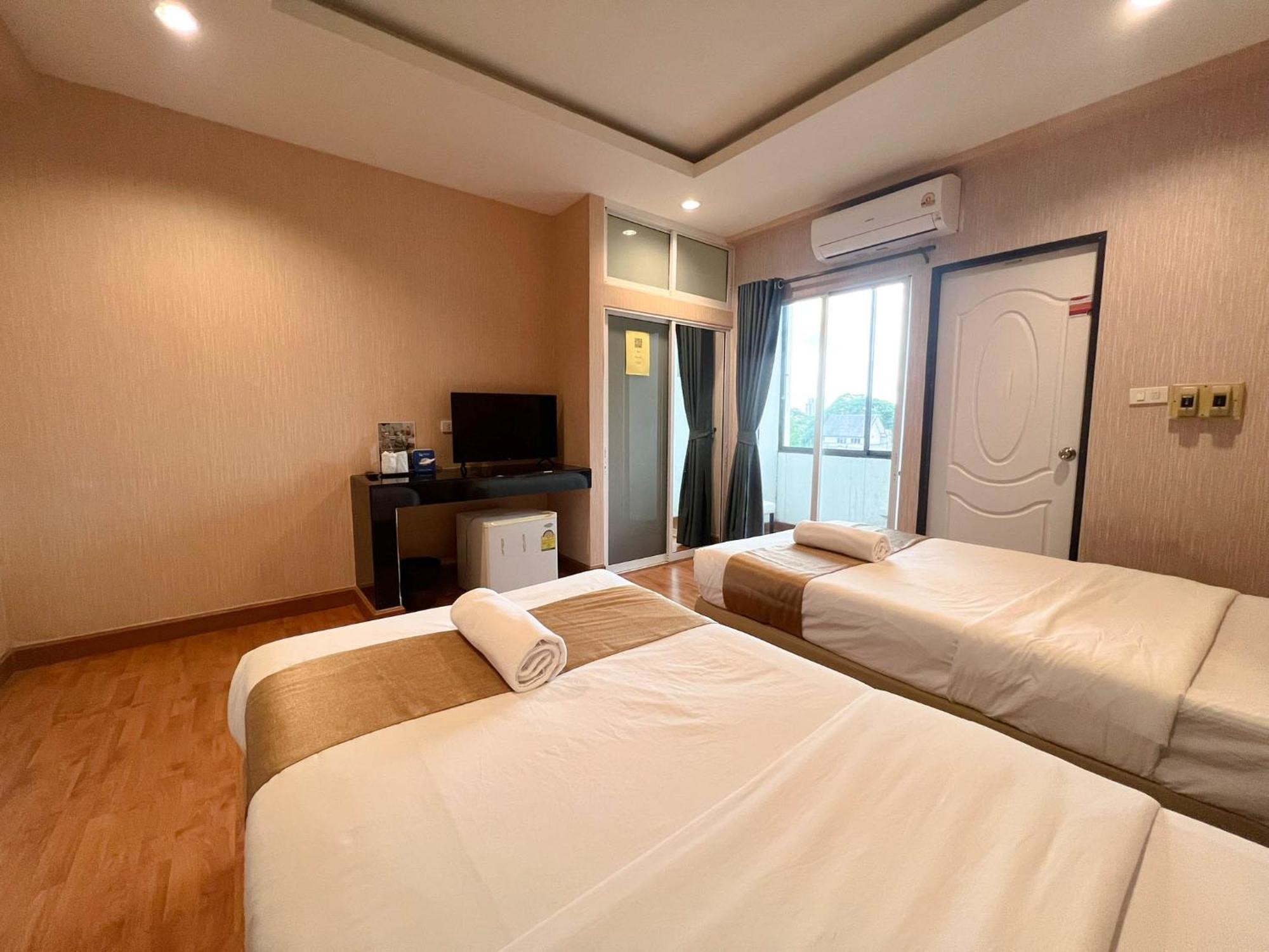 Inspire House Hotel Чиангмай Экстерьер фото