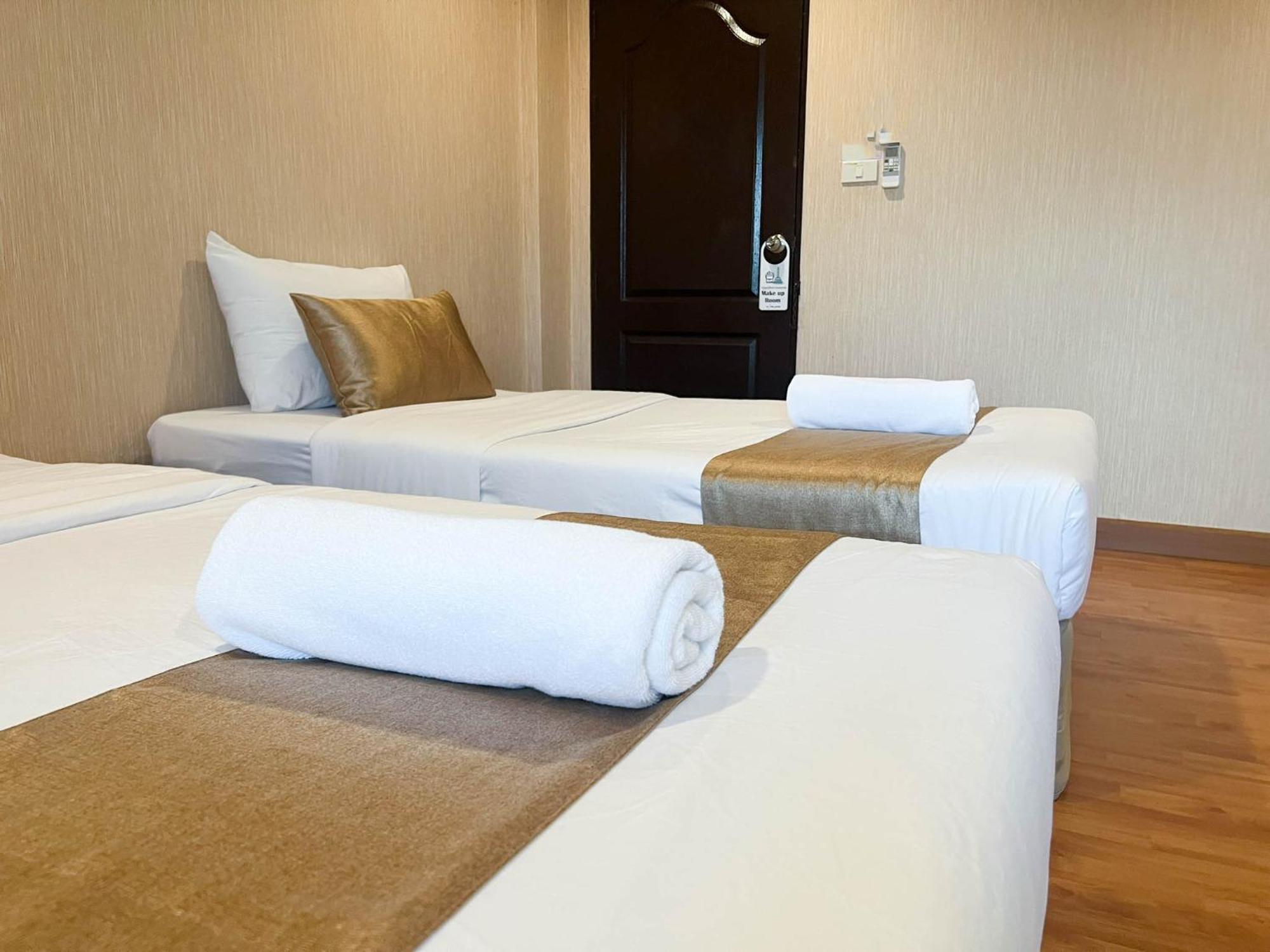 Inspire House Hotel Чиангмай Экстерьер фото